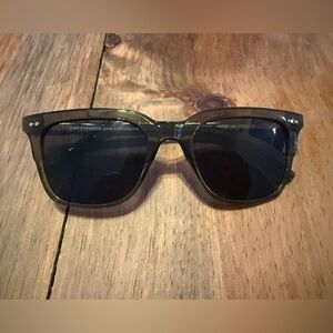 DIFF Eyewear Dark Sunglasses